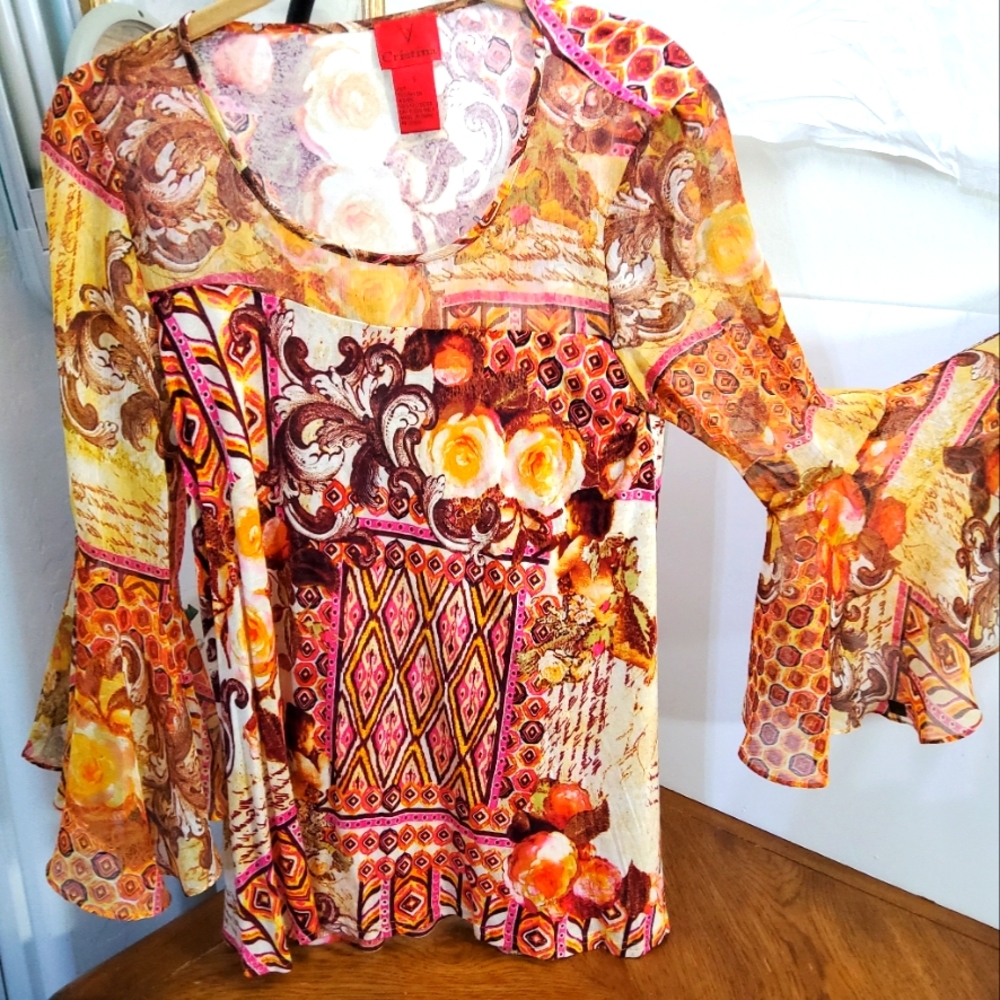 CHRISTINA V TUNIC TOP